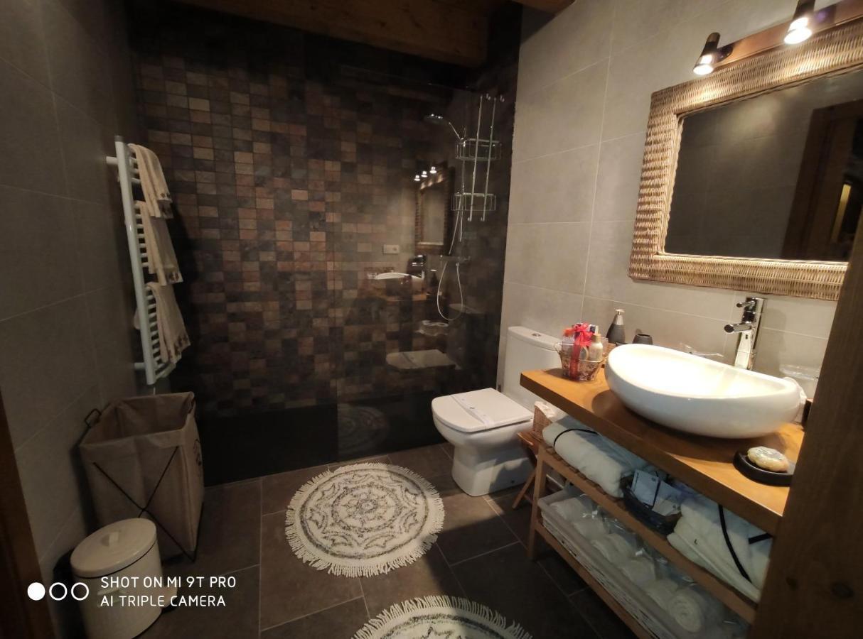 La Pauleta I Villa Bescaran Ngoại thất bức ảnh